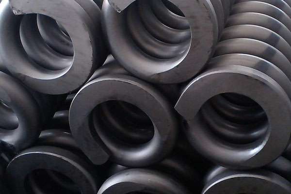 振動(dòng)輸送機(jī)檢修中，對于彈簧的重要性